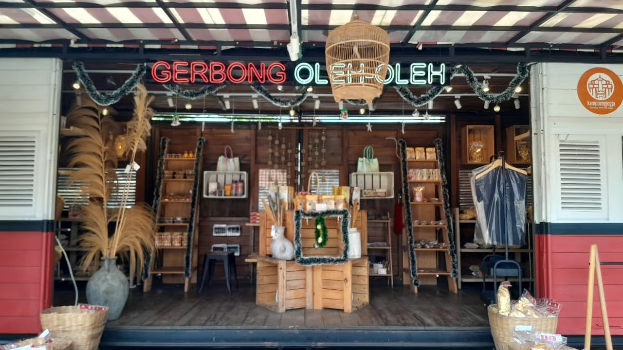 Loko Café Tugu dan Malioboro Disulap Jadi Spot Liburan Nataru