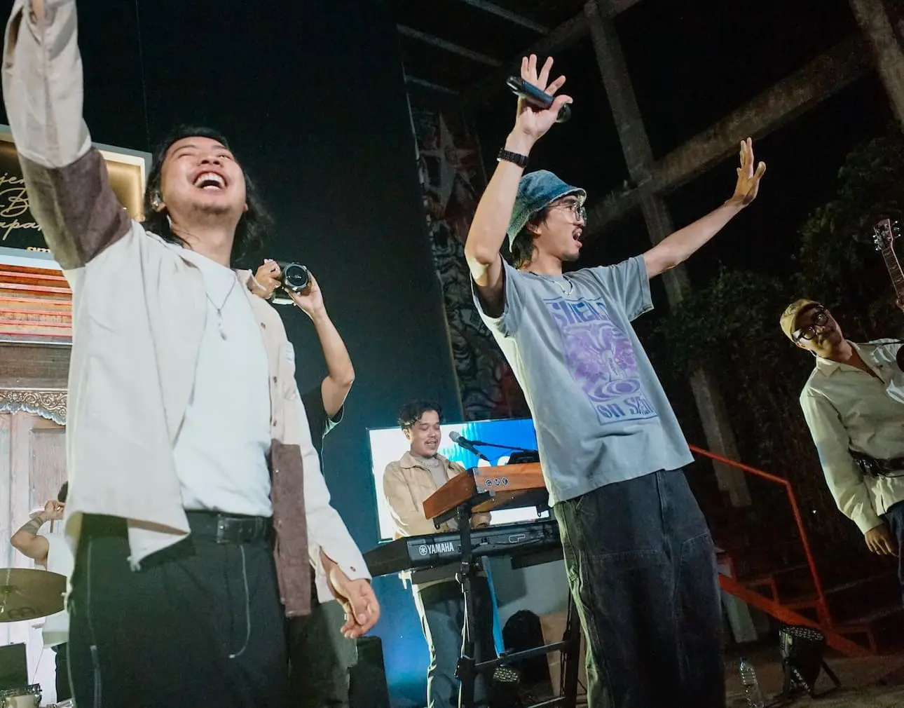 Momen Tak Terduga di Jogja: Duta Sheila On 7 Duet Bareng GME di Tur “Sejenak Bersama Bapak”