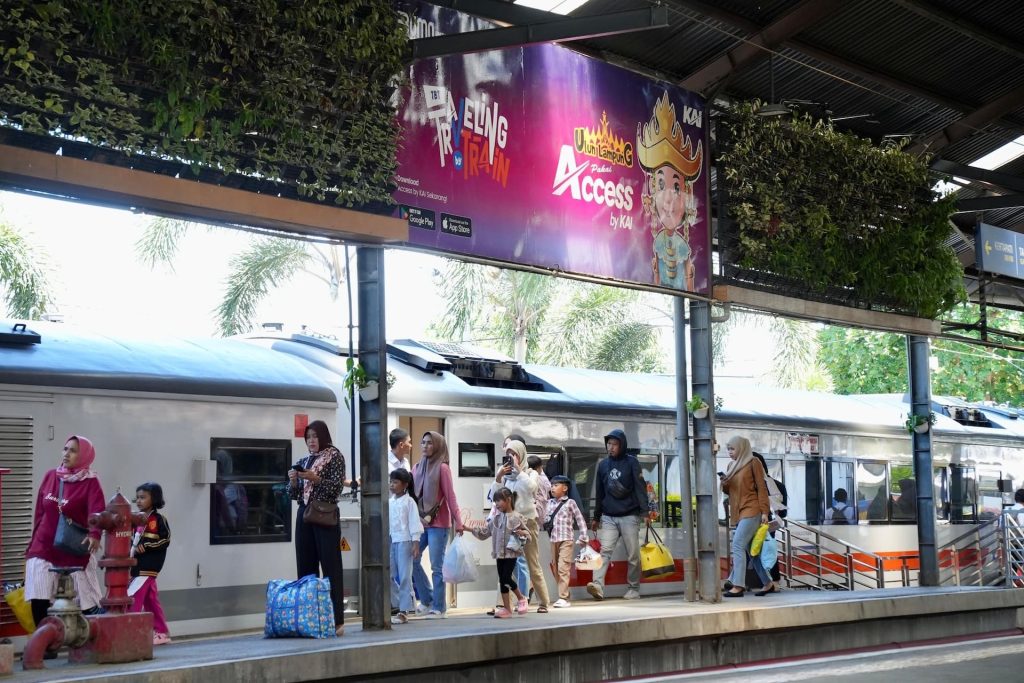 Relasi Terpanjang di Sumatra, KA Rajabasa Ramai Penumpang Saat Nataru 1 Relasi Terpanjang di Sumatra, KA Rajabasa Ramai Penumpang Saat Nataru