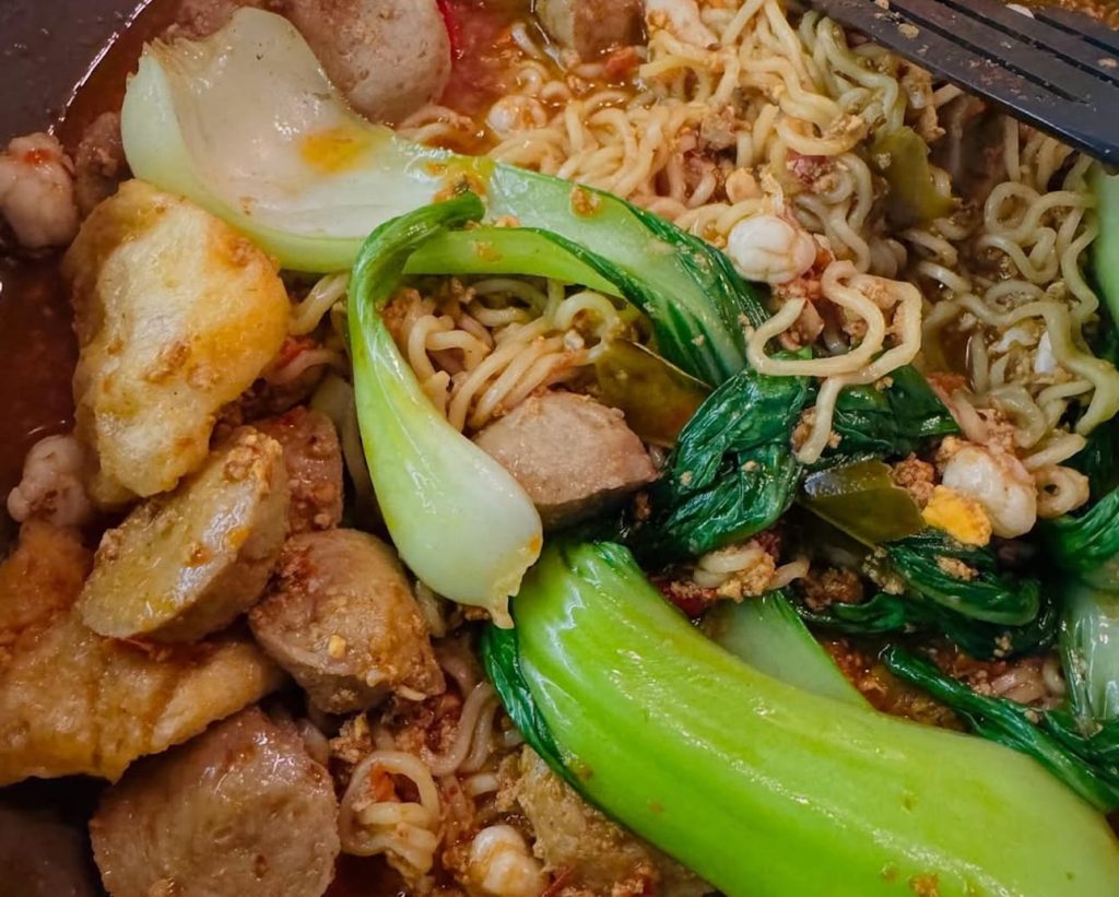 Resep Seblak Mie Instan yang Gurih Pedas dan Bikin Nagih 1 Resep Seblak Mie Instan Enak