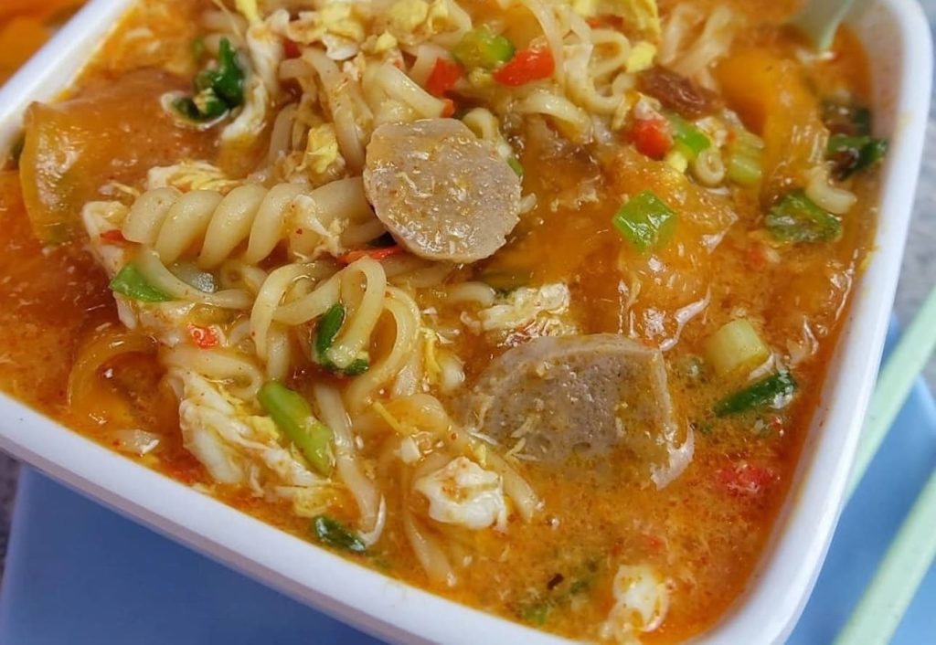 Resep Seblak Mie Kuah Pedas Khas Bandung yang Bikin Ketagihan Sejak Suapan Pertama 1 Resep Seblak Mie Kuah Pedas Khas Bandung