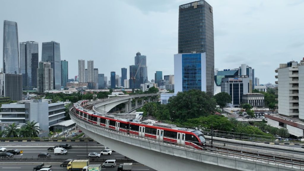Sambut Nataru, KAI Pastikan Petugas LRT Jabodebek Siap Beri Layanan Aman dan Nyaman