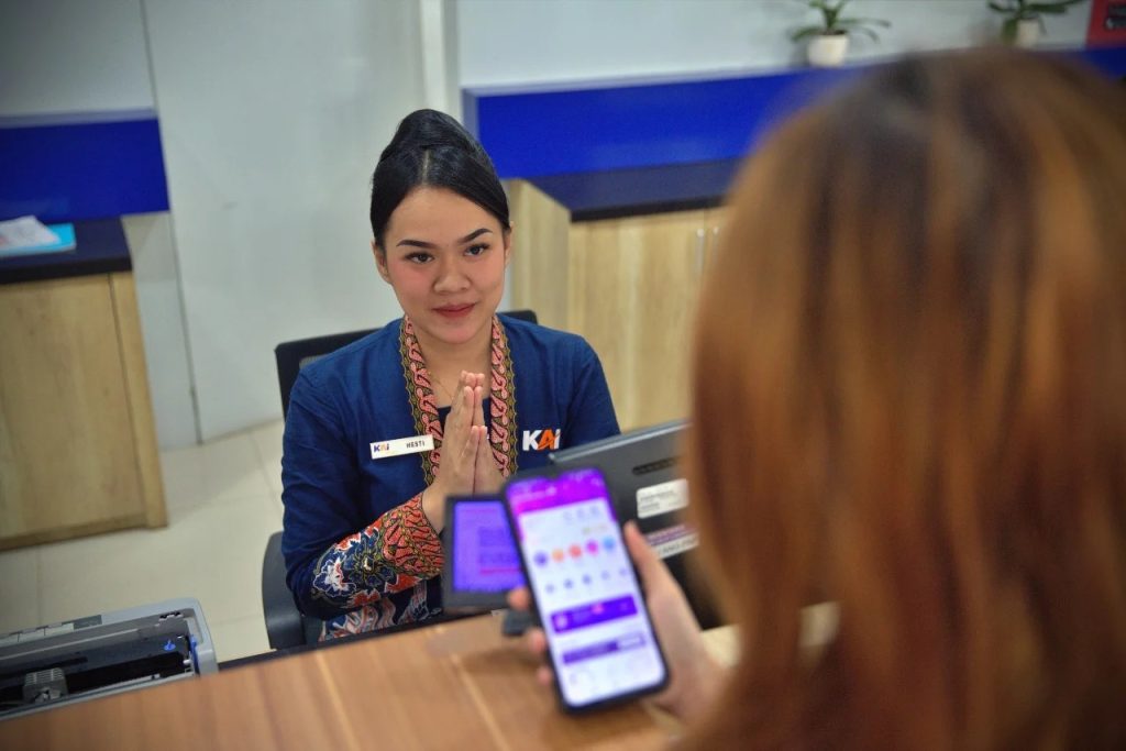 75 Persen Penumpang KAI Pesan Tiket Digital Saat Nataru 2025–2026