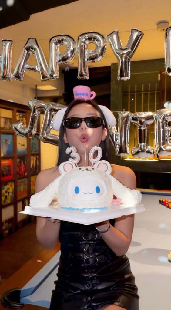 Potret Intimate Ulang Tahun ke-30 Jennie BLACKPINK, Simpel tapi Berkesan