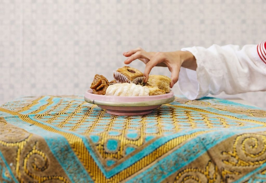 8 Hal-hal yang Membatalkan Puasa Ramadhan dan Konsekuensi Hukumnya