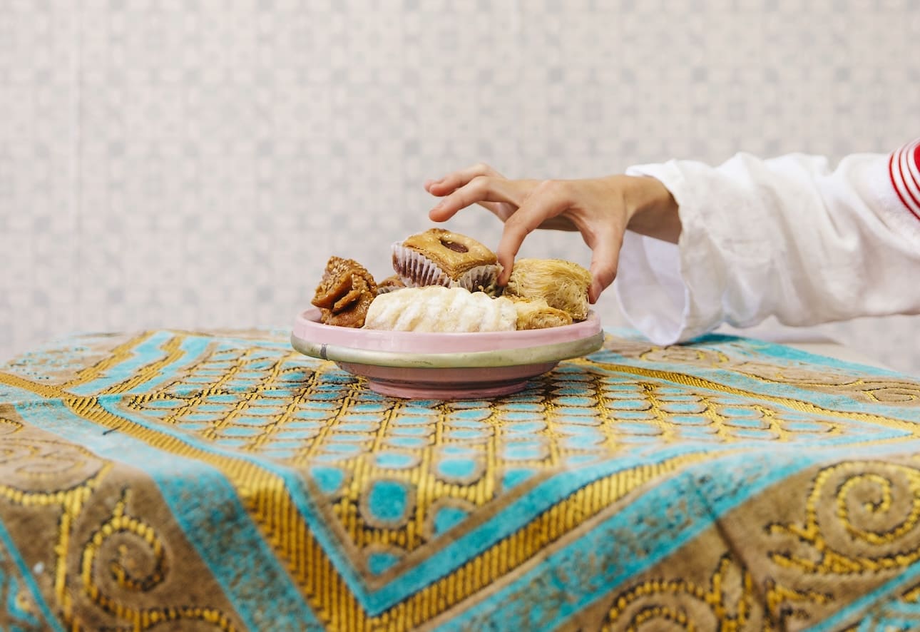 8 Hal-hal yang Membatalkan Puasa Ramadhan dan Konsekuensi Hukumnya