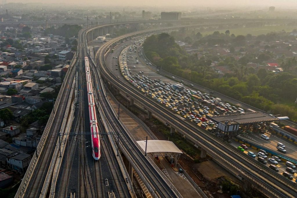 Operasional Whoosh 80 Persen Dikelola SDM Indonesia, Target 100 Persen Tahun Ini