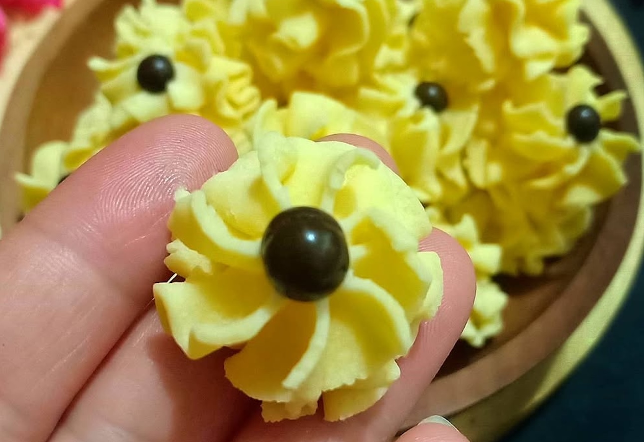 Resep kue semprit sederhana 3 bahan, image by IG: lindacen_cen
