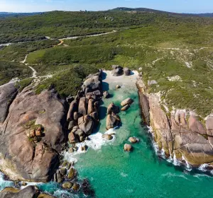 Greens Pool, Kolam Alami yang Super Tenang