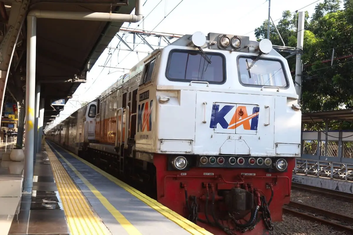 Rute Tembus 1.031 Km, Ini Serunya Naik KA Blambangan Ekspres ke Banyuwangi