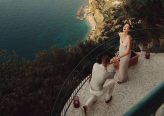 Potret Maarten Paes saat Melamar Luna Bijl di Isola Di Capri, Pemandangannya Indah