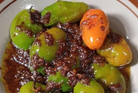 Resep cabe gendot simple yang pedas dan gurih. Simak bahan, bumbu halus, serta cara memasaknya hingga bumbu meresap dan siap disajikan.