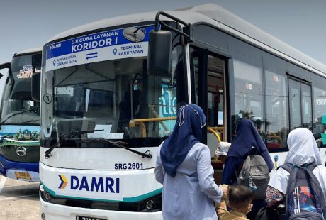 DAMRI Uji Coba Bus Listrik di Kota Serang, Ini Rute dan Jadwal Operasionalnya 6 DAMRI Uji Coba Bus Listrik di Kota Serang, Ini Rute dan Jadwal Operasionalnya
