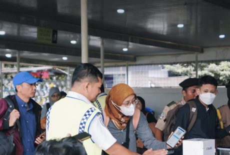 Pesan Tiket DAMRI Lebih Awal Bisa Hemat Rp50 Ribu, Ini Caranya 9 Pesan Tiket DAMRI Lebih Awal Bisa Hemat Rp50 Ribu, Ini Caranya