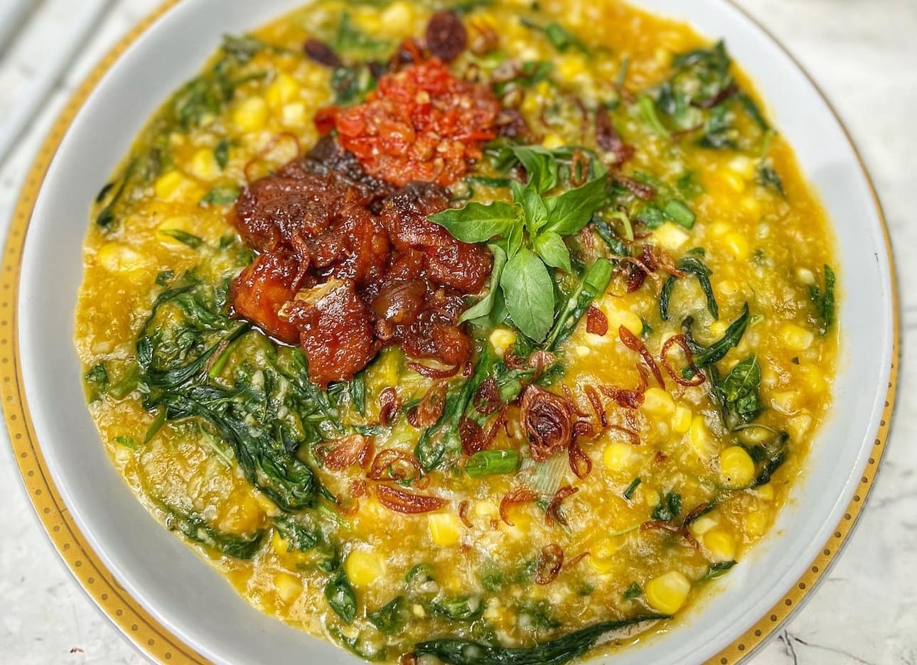 Resep Bubur Manado yang Enak dan Gurih, Lengkap dengan Bahan dan Cara Membuatnya 2 Resep Bubur Manado yang Enak dan Gurih